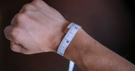 How Should a Bracelet Fit