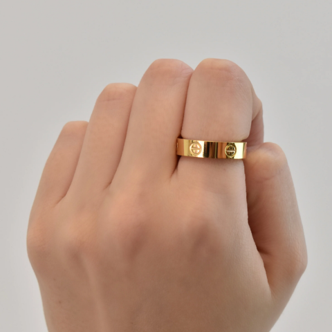 18k Gold Love Ring - VistaVistaVISIONS