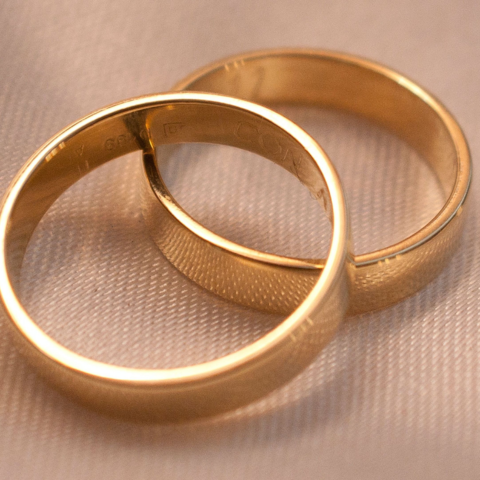 Gold Plated 18K Ring - VistaVistaVISIONS