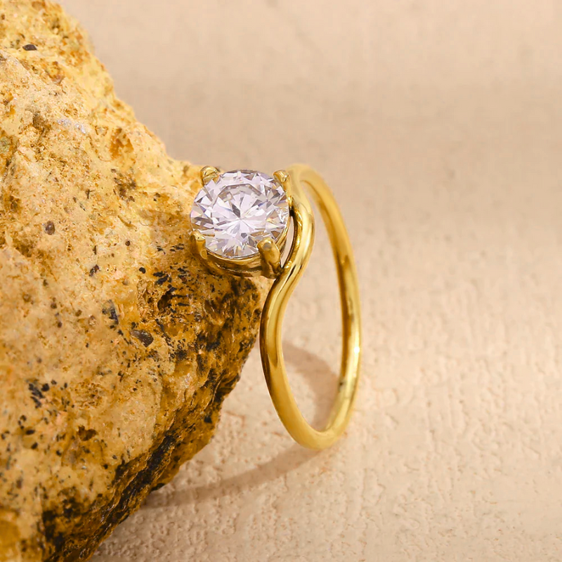 Solitaire-Zircon-Stone-Gold-Ring - VistaVistaVISIONS