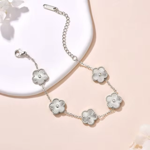 Silver Flower Bracelet - VistaVistaVISIONS