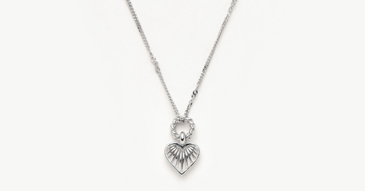 How to Wear Sterling Silver Necklaces (Styling Advice Included)