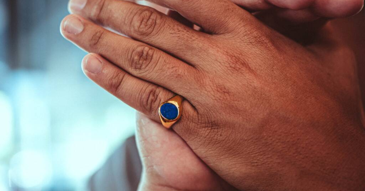 Signet Def What Do Signet Rings Symbolise? – VistaVistaVISIONS