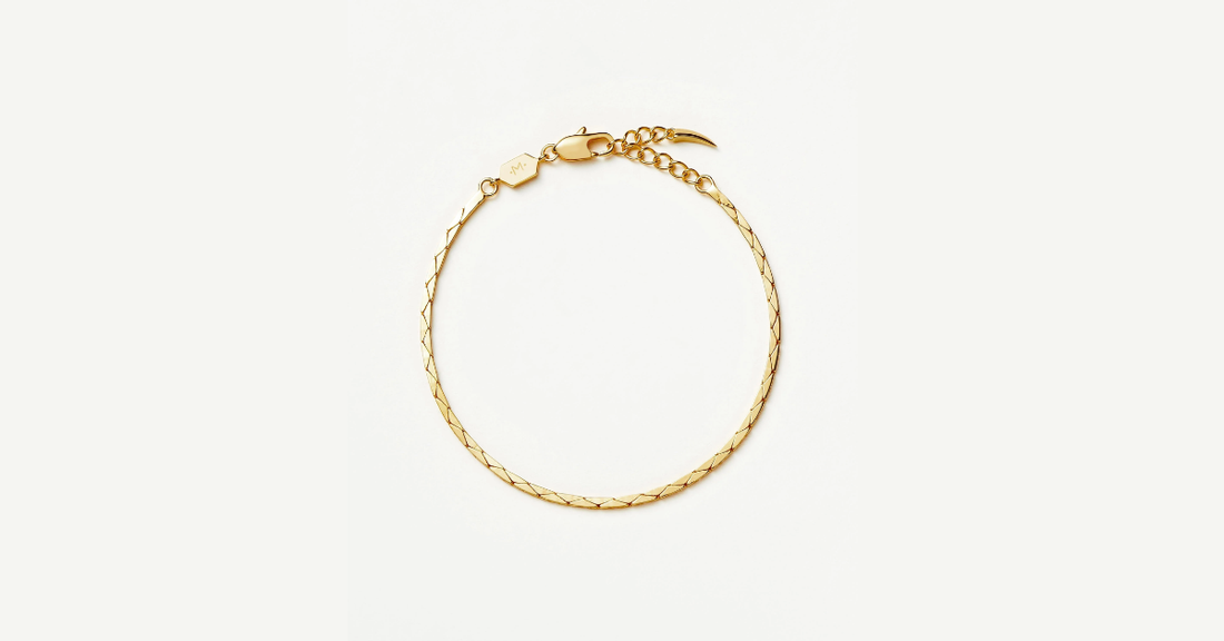 Timeless pieces is snake chain bracelets one of them