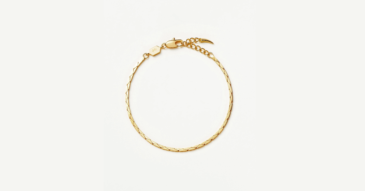 Timeless pieces is snake chain bracelets one of them