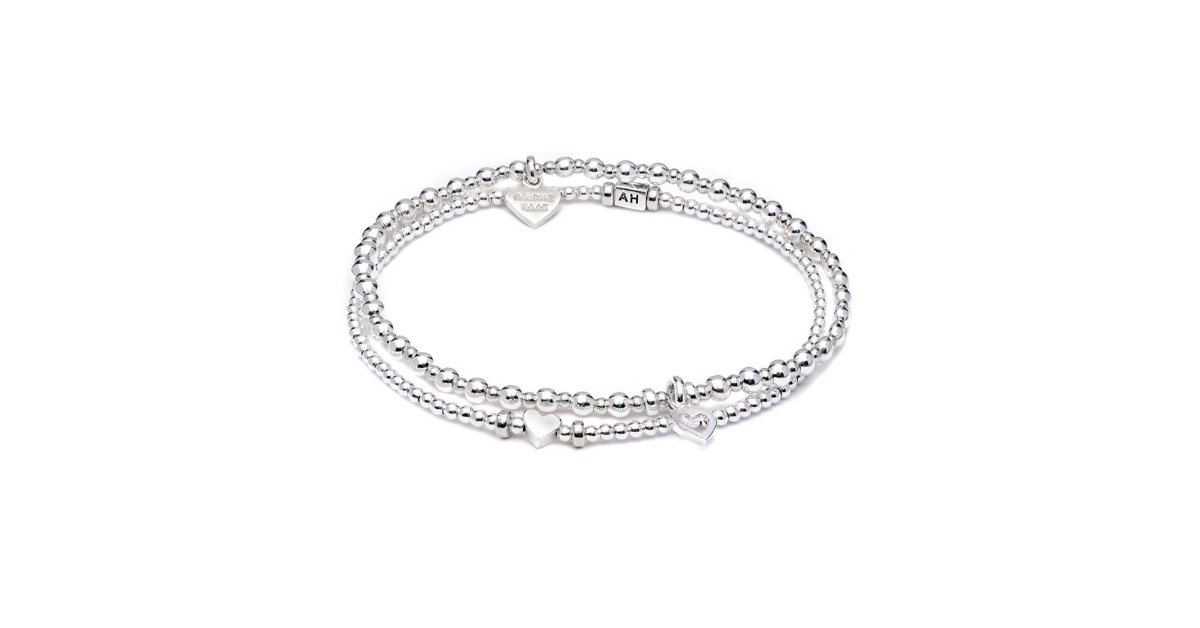 What is the difference between tennis bracelets and regular bracelets