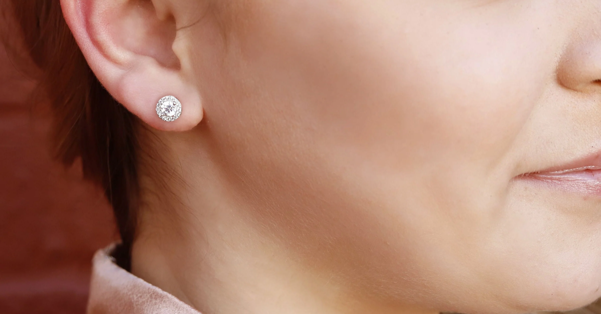 7 Ways Stud Earrings Can Help You Express Yourself