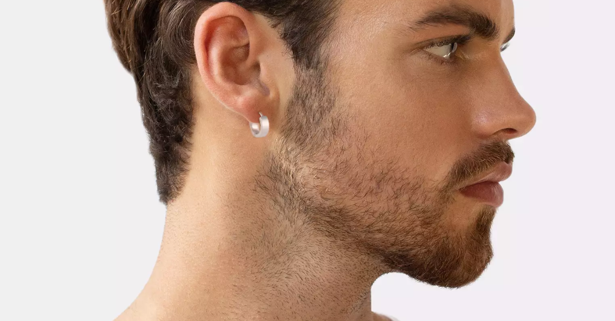 A Men’s Beginner’s Guide on How to Wear Hoop Earrings