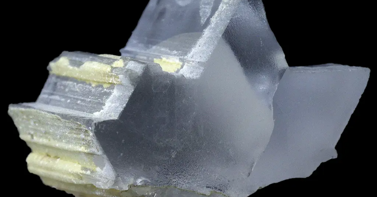 everything to know about beryllonite