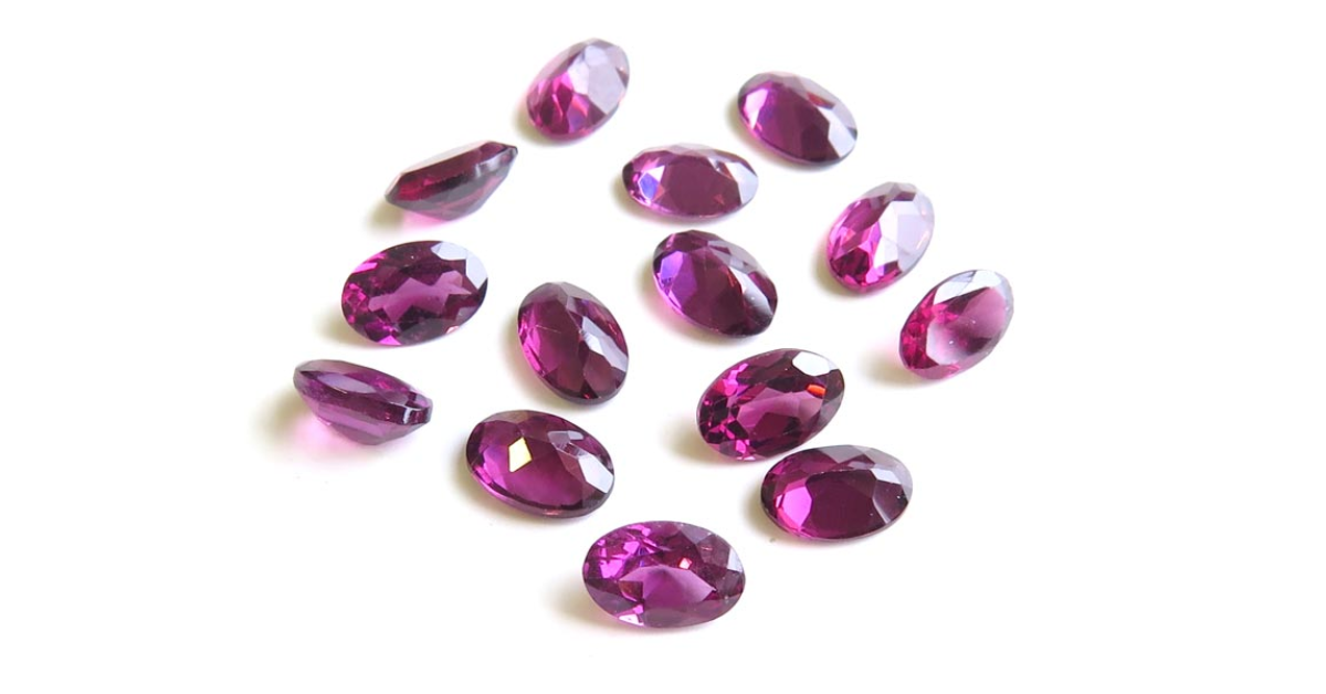 Everything to know about Rhodolite Garnet