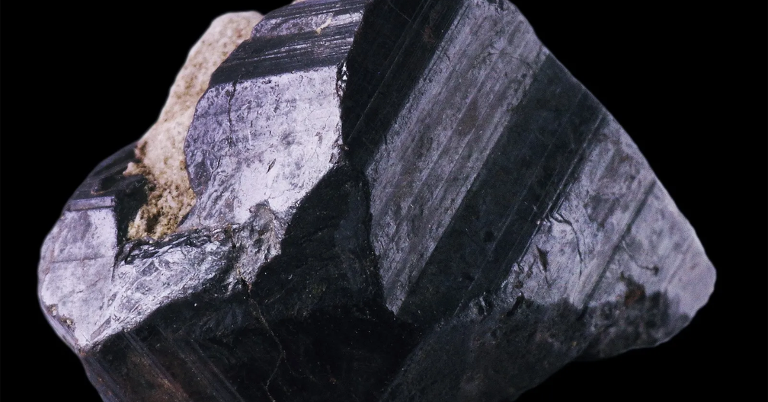 Guide to Tantalite (Properties, Value, History)