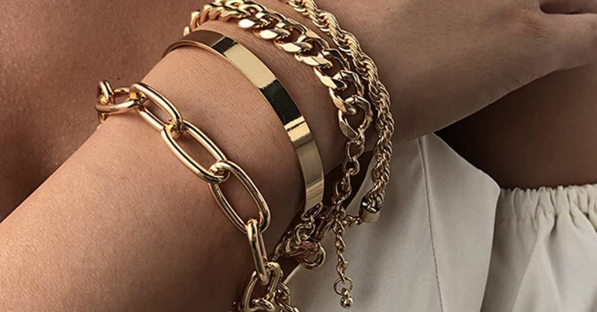 What Wrist Should a Woman Wear a Bracelet?