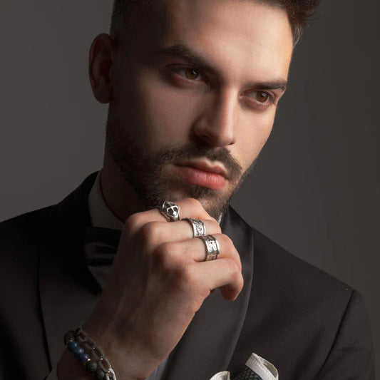 The Do’s and Don’ts of Wearing Men’s Jewellery