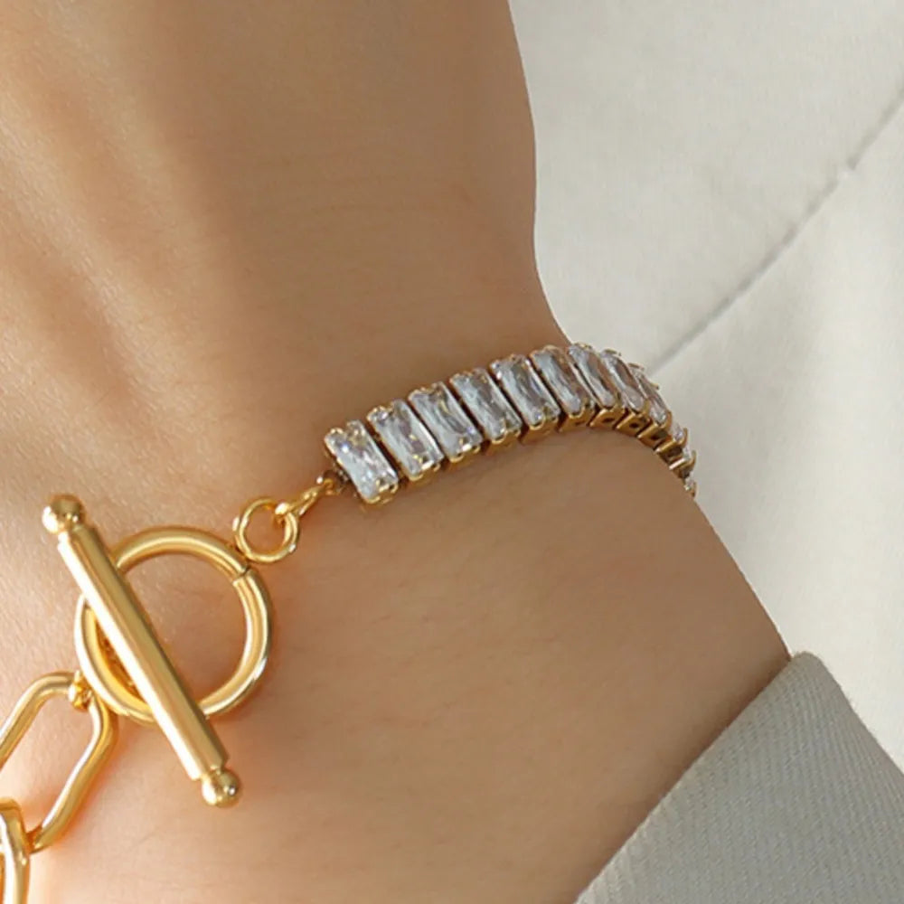 Lab grown diamonds apart of the closure bracelet