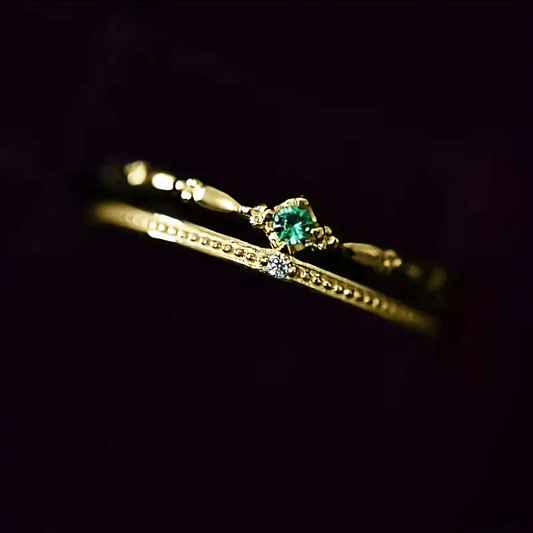 Dazzling Emerald And Diamond Gold Ring - VistaVistaVISIONS
