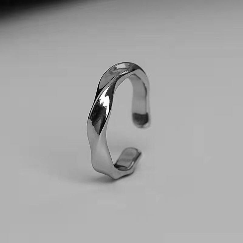 Mobius style sterling silver ring - VistaVistaVISIONS